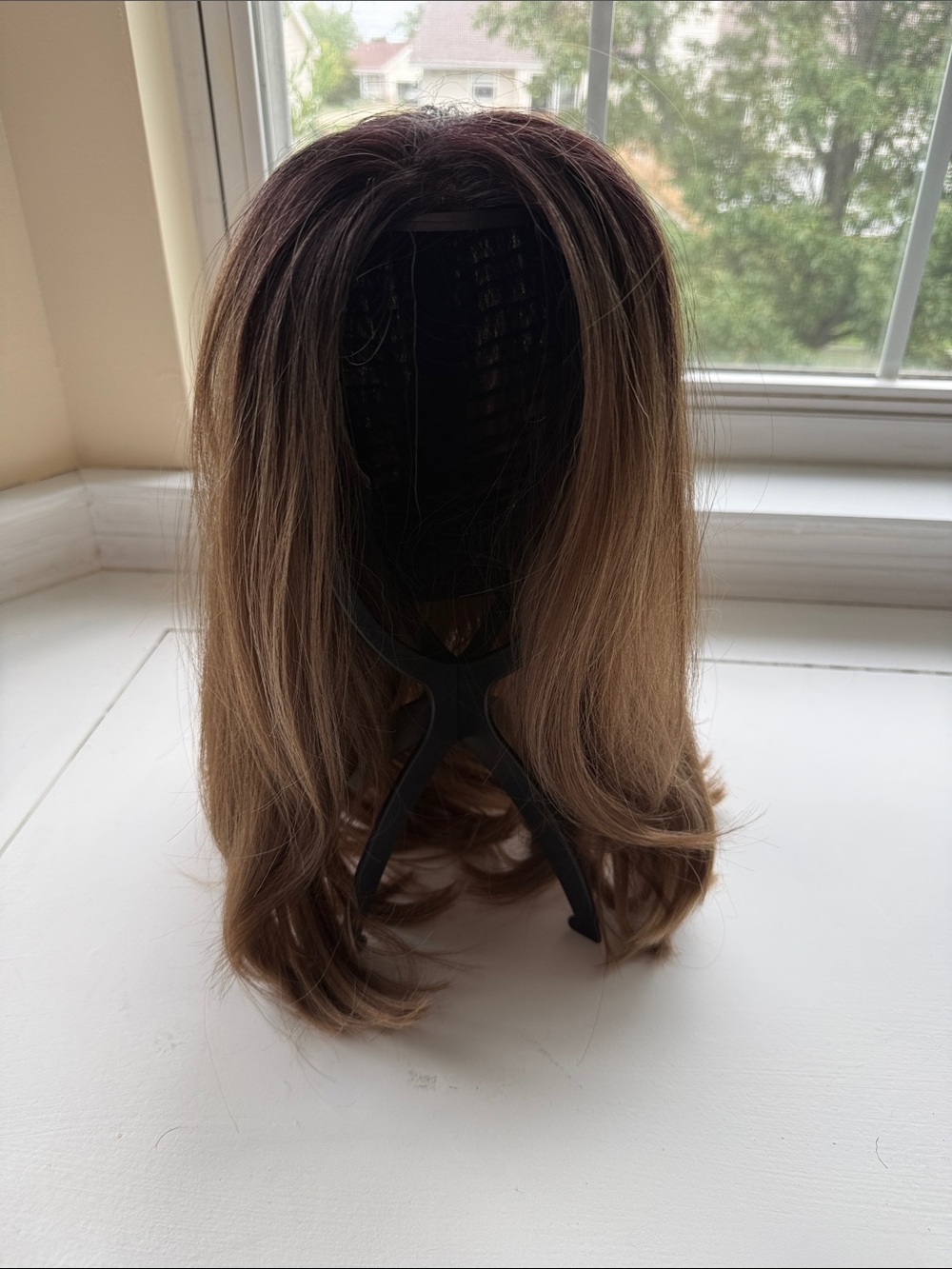 Natural Brown Women’s Wig with Subtle Ombre